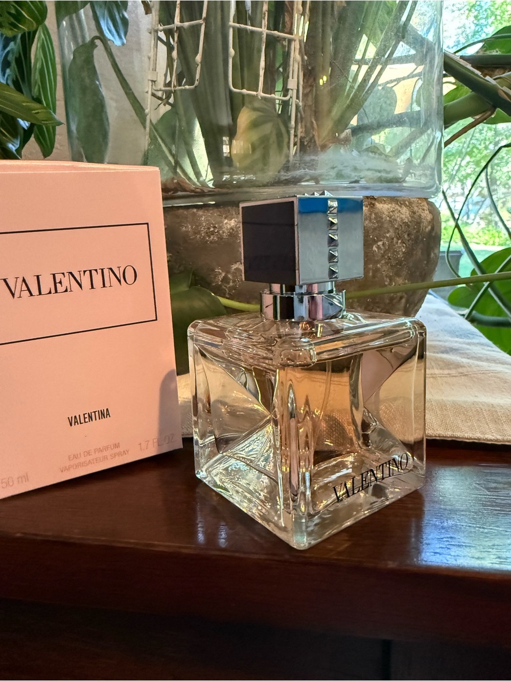 Valentino - Picture 2 of 6